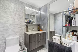 17555 Collins Ave, Sunny Isles Beach, FL 33160 - Photo 29