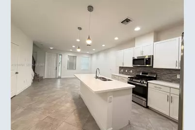 12521 NW 32nd Mnr #12521, Sunrise, FL 33323 - Photo 17