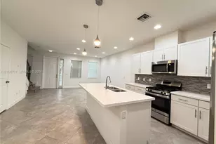 12521 NW 32nd Manor, Sunrise, FL 33323 - Photo 17