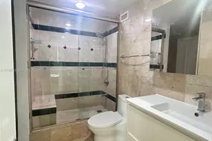 2899 Collins Ave, Miami Beach, FL 33140 - Photo 11