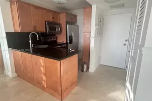 2899 Collins Ave, Miami Beach, FL 33140 - Photo 17