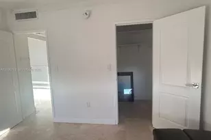 2899 Collins Ave, Miami Beach, FL 33140 - Photo 13