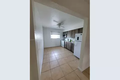 1644 NW 1st St #5, Miami, FL 33125 - Photo 9