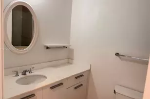 1060 Brickell Ave, Miami, FL 33131 - Photo 5