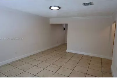 286 NW 39th St #0, Miami, FL 33127 - Photo 5