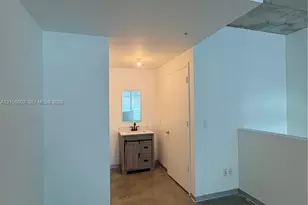 690 SW 1st Ct, Miami, FL 33130 - Photo 7