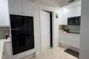 411 N New River Dr E, Fort Lauderdale, FL 33301 - Photo 27