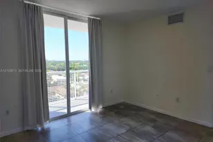 900 SW 8th St, Miami, FL 33130 - Photo 15