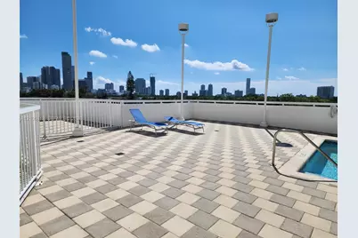 900 SW 8th St #902, Miami, FL 33130 - Photo 21