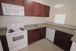 909 SW 15th Ave, Miami, FL 33135 - Photo 7