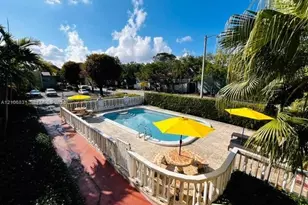 520 NE 38th St, Miami, FL 33137 - Photo 9
