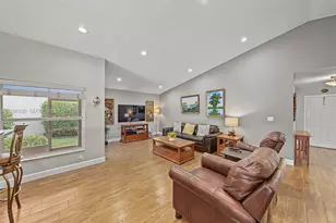 12683 NW 11th Pl, Sunrise, FL 33323 - Photo 11