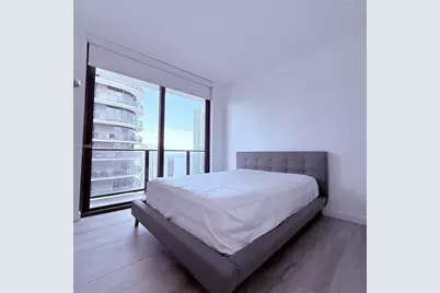 55 SW 9th St #3903, Miami, FL 33130 - Photo 23