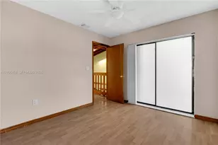 10960 SW 25th St, Miami, FL 33165 - Photo 15