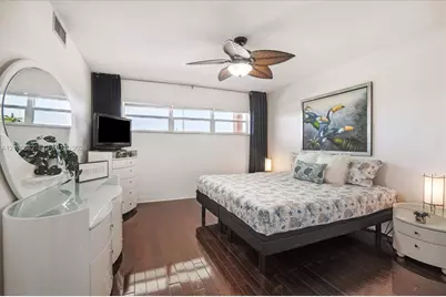 8921 S Hollybrook Blvd #304, Pembroke Pines, FL 33025 - Photo 9
