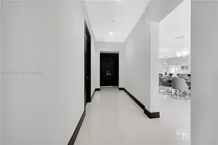 885 SW 144th Ave, Miami, FL 33184 - Photo 29