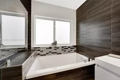 885 SW 144th Ave, Miami, FL 33184 - Photo 23