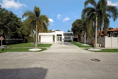 885 SW 144th Ave, Miami, FL 33184 - Photo 1