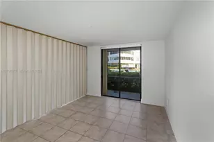 10852 N Kendall Dr, Miami, FL 33176 - Photo 13