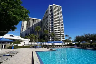 2500 Parkview Dr, Hallandale Beach, FL 33009 - Photo 5