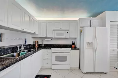 510 N Ocean Blvd #308, Pompano Beach, FL 33062 - Photo 13