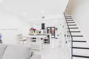 1142 W 42nd St, Hialeah, FL 33012 - Photo 5