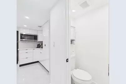 1142 W 42nd St #19, Hialeah, FL 33012 - Photo 7