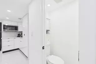 1142 W 42nd St, Hialeah, FL 33012 - Photo 7
