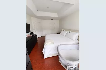 5747 NW 113th Ave, Doral, FL 33178 - Photo 13