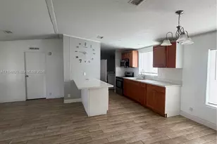 19800 SW 180 Ave T, Miami, FL 33187 - Photo 3