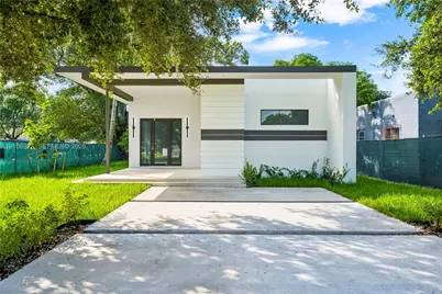 870 Superior St, Opa-Locka, FL 33054 - Photo 1
