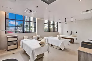 159 NE 6th St, Miami, FL 33131 - Photo 33