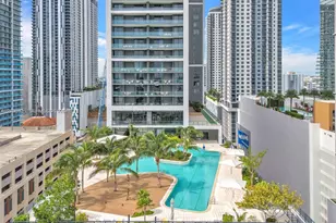 159 NE 6th St, Miami, FL 33131 - Photo 3
