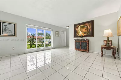 9121 SW 184th Ter, Cutler Bay, FL 33157 - Photo 5