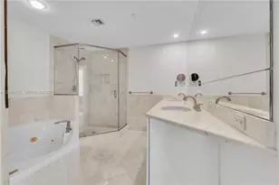 901 Brickell Key Blvd, Miami, FL 33131 - Photo 25