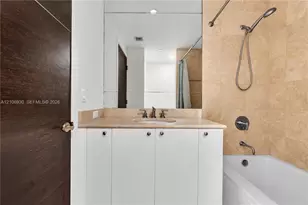 901 Brickell Key Blvd, Miami, FL 33131 - Photo 17
