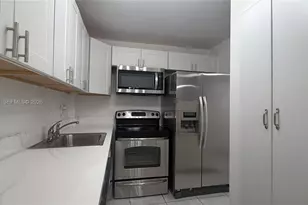 5050 NW 7th St, Miami, FL 33126 - Photo 7