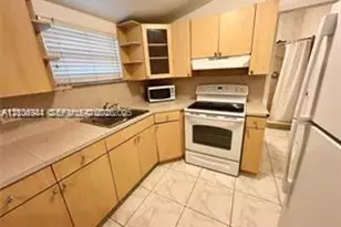 1674 NE 174th St, North Miami Beach, FL 33162 - Photo 3