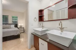 1040 10th St, Miami Beach, FL 33139 - Photo 15
