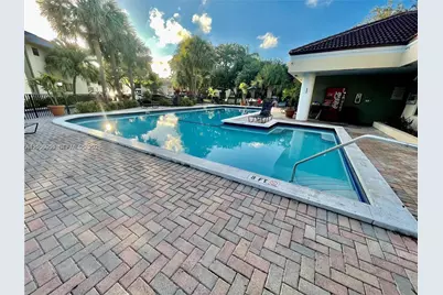 2550 SW 18th Ter #1405, Fort Lauderdale, FL 33315 - Photo 27