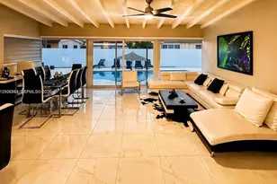 561 NE 172nd St, North Miami Beach, FL 33162 - Photo 5