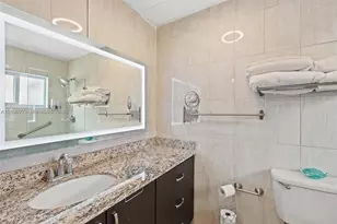 8765 NW 111th Terrace, Hialeah Gardens, FL 33018 - Photo 11