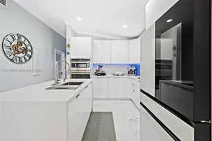 8765 NW 111th Terrace, Hialeah Gardens, FL 33018 - Photo 5