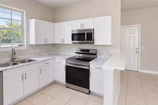 1295 N Railroad Ave, Boynton Beach, FL 33435 - Photo 3