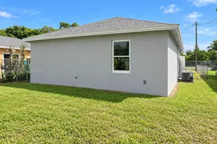 1295 N Railroad Ave, Boynton Beach, FL 33435 - Photo 5
