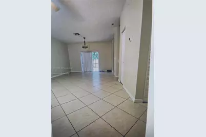 7628 S Stonecreek Cir #2, Davie, FL 33024 - Photo 5