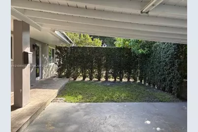 217 S 57th Ter, Hollywood, FL 33023 - Photo 7
