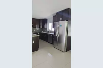 217 S 57th Ter, Hollywood, FL 33023 - Photo 3