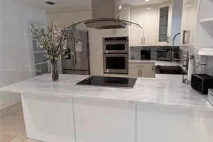 855 NW 17th Pl, Miami, FL 33125 - Photo 5