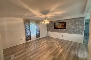 121 Sugarloaf Ln, Naples, FL 34114 - Photo 11